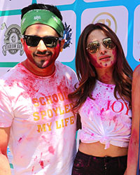 Anjum Fakih, Dheeraj Dhoopar with Team Kundali Bhagya Anjum Fakih, Dheeraj Dhoopar with Team Kundali Bhagya