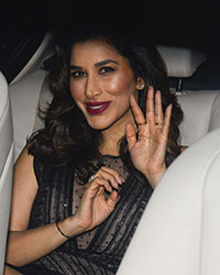 Sophie Choudry at Jackky Bhagnani Birthday Party 2017