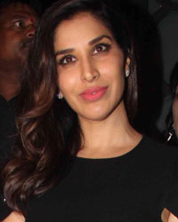 Sophie Choudry at Jitesh Pillai Birthday Bash