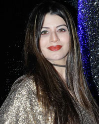 Kainaat Arora at Kainaat Arora Birthday Party