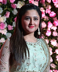 Rashmi Desai at Kapil Sharma and Ginni Chatrath Mumbai Reception