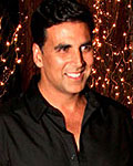 Akshay Kumar at Karan Johar Birthday Party-2012