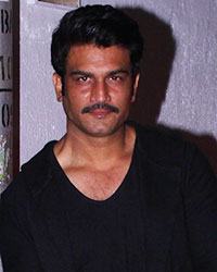 Sharad Kelkar at Lounge B Launch Party