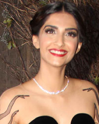 Sonam Kapoor at Manish Malhotra Birthday Celebrations