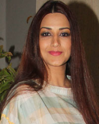 Sonali Bendre at Manish Malhotra Party For Priyanka