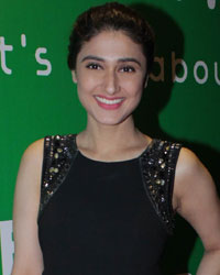 Ragini Khanna at Meet Bros Party