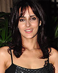 Tulip Joshi at Mika Singh Birthday Party