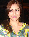 Soha Ali Khan at Mushtaq Sheikh Birthday Party