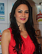 Aanchal Kumar at Pre Marathon Party for Standard Chartered