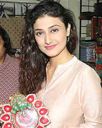 Ragini Khanna at Ragini Khanna Celebrates Diwali