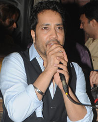 Mika Singh at Rahul Vaidya Birthday Party