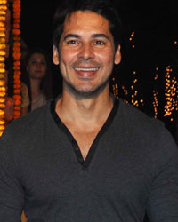 Dino Morea at Sachiin Joshi Diwali Bash