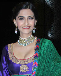 Sonam Kapoor at Sahid Kapoor and Mira Rajput Wedding Reception