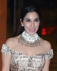 Sophie Choudry at Sanjay Dutt Diwali Party