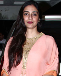 Tabu at Sonali and Goldie Wedding Annivarsary