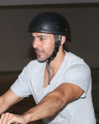 Dino Morea at Tusshar Kapoor Birthday Party