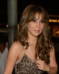 Kim Sharma at Yuvraj Singh Retirement Party