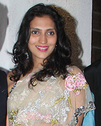 Ritesh Sidhwani, Dolly Sidhwani and Farhan Akhtar