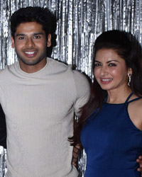 Abhimanyu Dassani, Himalaya Dasani and Bhagyashree,