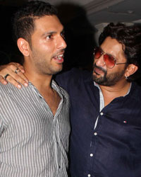 Yuvraj Singh and Arshad Warsi