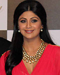 Shamita Shetty, Raj Kundra and Shilpa Shetty