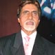 Amitabh Bachchan was awarded The Diamond of India Award to celebrate the 30th anniversary of the International Gemological Institute Worldwide (IGI)