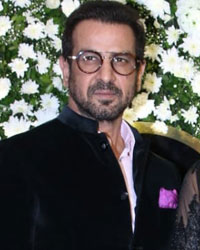 Ronit Roy and Neelam Singh