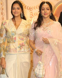 Ahana Deol, Hema Malini  and Vaibhav Vohra