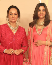 Soni Razdan and Shaheen Bhatt