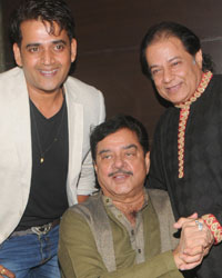 Ravi Kishan, Shatryghan Sinha and Anup Jalota