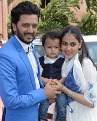 Riteish Deshmukh with his son Riaan and wife Genelia D'Souza