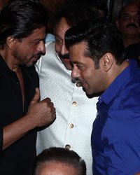 Shah Rukh Khan, Baba Siddiqui and Shah Rukh Khan, Baba Siddiqui and Salman Khan