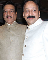 Sushil Kumar Shinde, Maharashtra Chief Minister Prithviraj Chavan and Baba Siddiqui