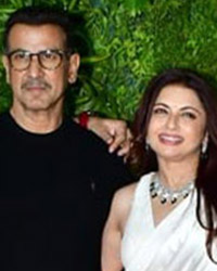 Himalaya Dasani, Ronit Roy, Bhagyashree, Neelam Singh and Rohit Roy