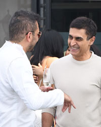 Mohnish Behl