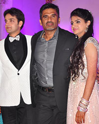 Madan Paliwal, Vikas Purohit, Sunil Shetty and Devhooti