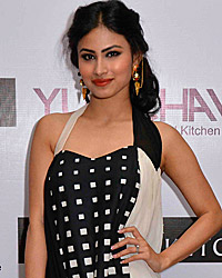 Mouni Roy