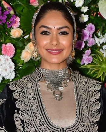 Mrunal Thakur