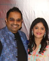 Shankar Mahadevan with his wife Sangeeta and son Siddharth