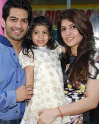 Amit Tandon, Jiyana Tandon and Dr. Ruby Tandon