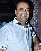 Yogesh Lakhani at Kapil Mehra' b'ay bash