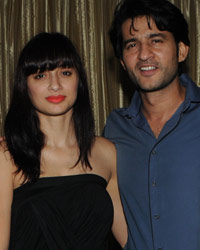 Anang Desai, Gauri and Hiten Tejwani with Kaushik Banerjee