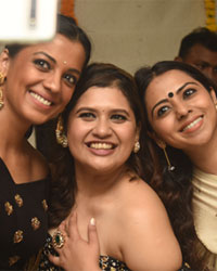 Mugdha Godse with Manali Jagtap and Yogita Kadam