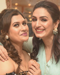 Akriti Kakkar with Manali Jagtap