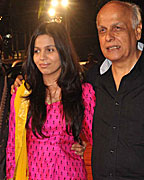 Soni Razdan, Shaheen Bhatt  and Mahesh Bhatt