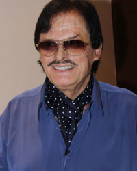 Sanjay Khan