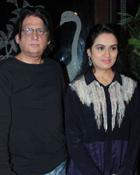 Padmini Kolhapure along with her husband