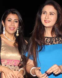 Poonam Dhillon birthday celebrations on the sets of 'Nayi Pehchaan'