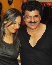 Hiten Paintal, Preety Bhalla, Rajesh Khattar, Deepu Paul and Dr. Siddharth Khosa