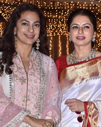 Juhi Chawla and Bhagyashree